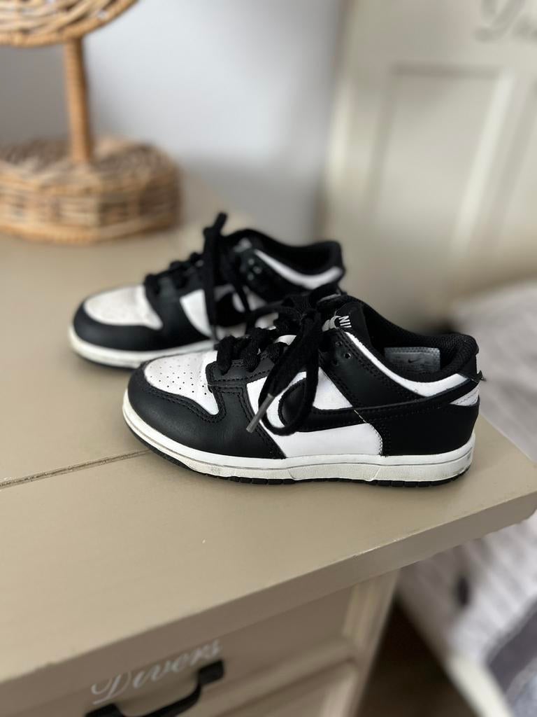 Nike dunk low maat 28,5, Jongen of Meisje, Schoenen, Ophalen of Verzenden, Zo goed als nieuw