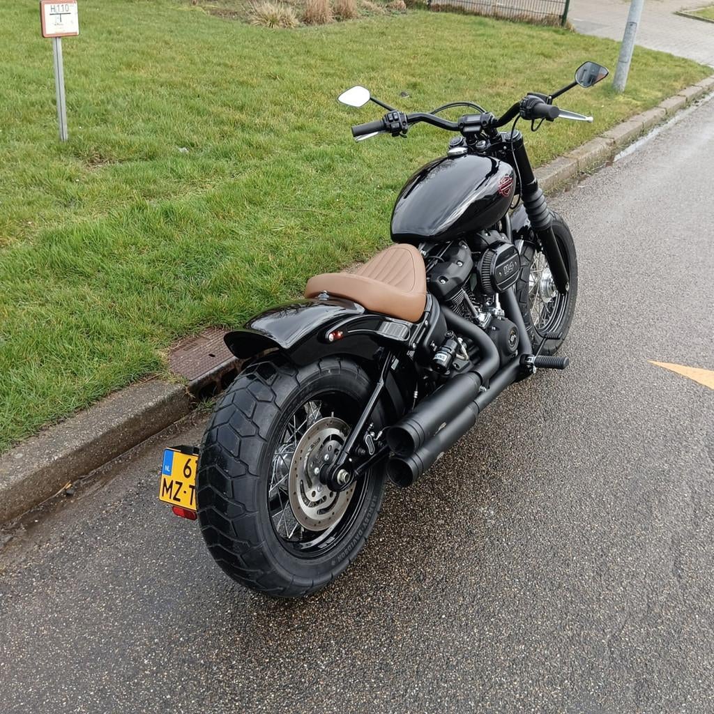 Harley Davidson 114 5HD FXBBS Jekill Street Bob custom 2021, Motoren, Motoren | Harley-Davidson, Laan van Vredenoord 33
2289 DA  Rijswijk, NL