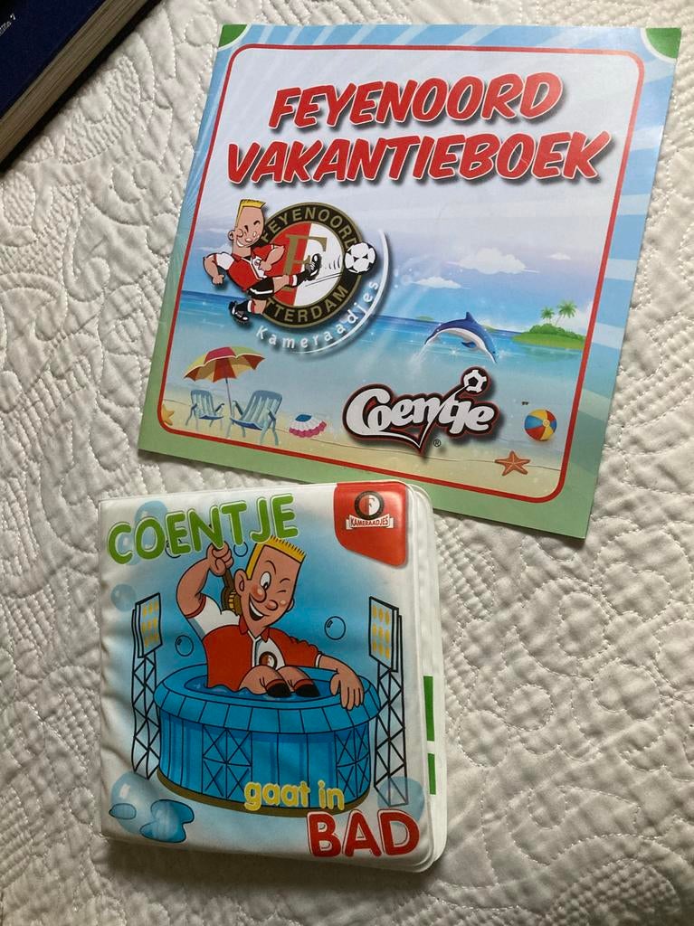 Feyenoord Coentje boekjes: Badboekje en Vakantieboekje, Boeken, Ophalen of Verzenden, Zo goed als nieuw, Fictie algemeen
