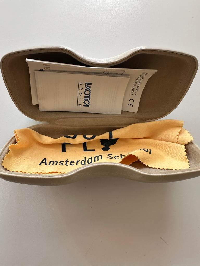 Vogue vintage zonnebril - Made in Italy, Overige merken, Zonnebril, Zwart, Ophalen of Verzenden