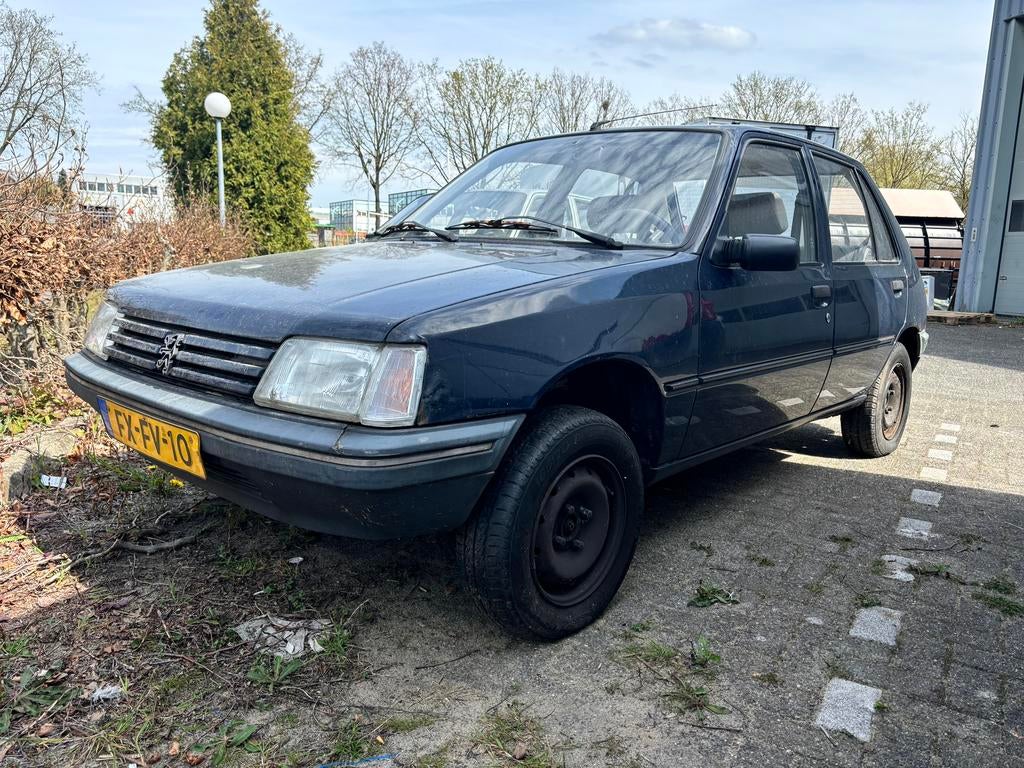 Peugeot 205 1.8 GRD DSL 1992 schuurvondst 1e EIG/DIESEL/5D, Auto's, Peugeot, Voorwielaandrijving, Stof, 4 cilinders, Blauw