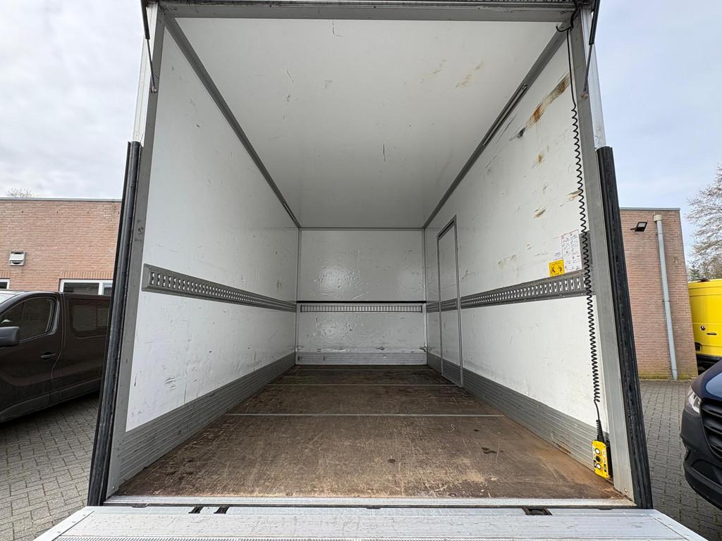 Iveco Daily 35S14 140PK Hi-Matic Bakwagen + Laadklep 20m³, Automaat, Gebruikt, Wit, Bedrijf