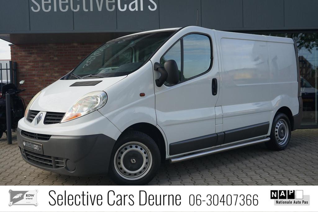 Renault Trafic 2.0 dCi T27 L1H1 Générique Camera, Apple Ca, Voorwielaandrijving, Stof, 4 cilinders, 2000 kg