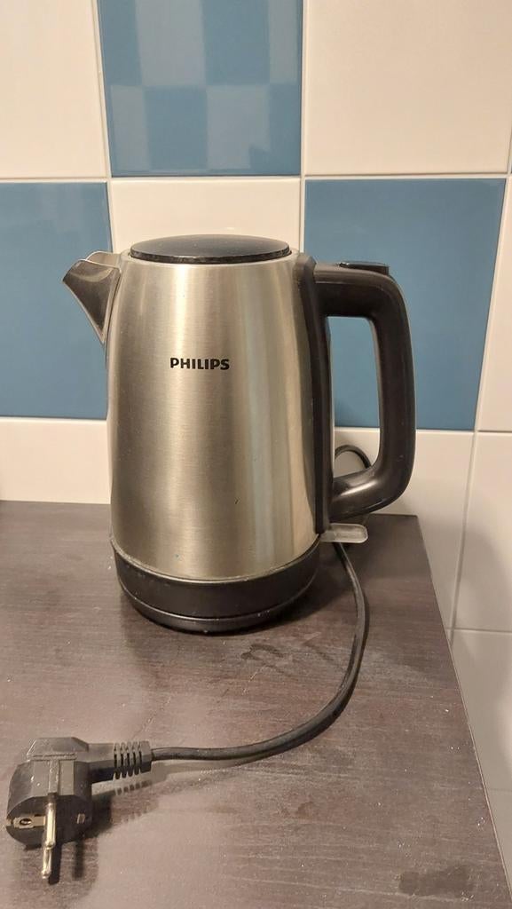 Philips waterkoker RVS, werkend maar gebruikt., 2 liter of meer, Ophalen of Verzenden, Gebruikt, Rvs