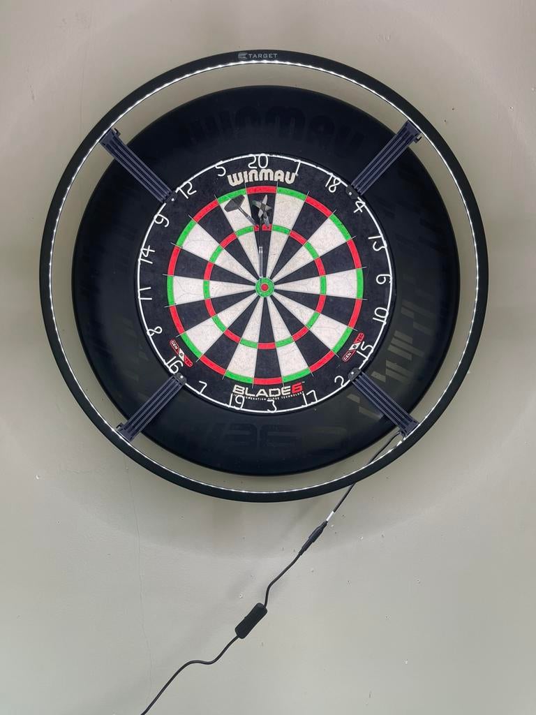 Volledige dartset, Ophalen, Zo goed als nieuw, Dartbord