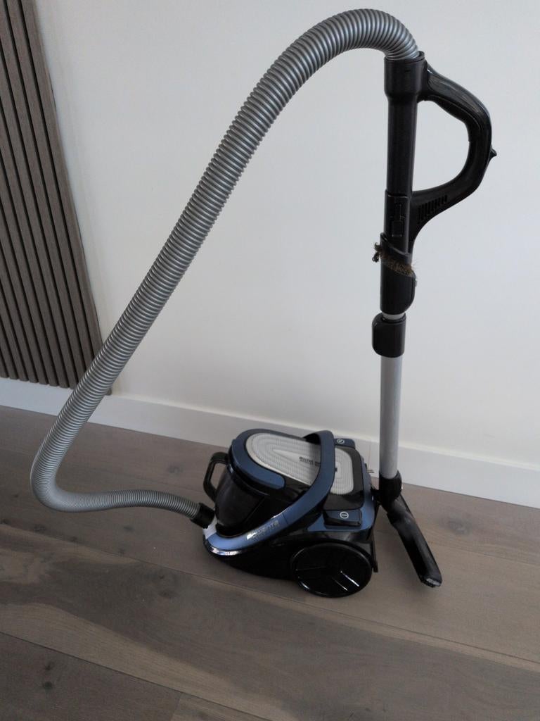 Rowenta 7681 EA Zakloze Stofzuiger Inclusief Onderdelen, Witgoed en Apparatuur, Stofzuigers, Ophalen, Gebruikt, Stofzuiger, Minder dan 1200 watt