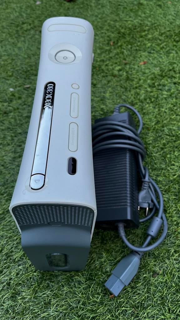 Xbox 360 met stuur, 120GB, koptelefoons, Kinect, controllers, Spelcomputers en Games, Spelcomputers | Xbox | Accessoires, Zo goed als nieuw