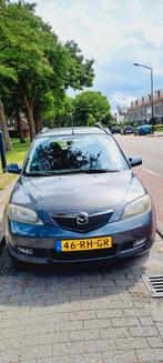 Mazda 2 1.4 16V 2005 Grijs،, Auto's, Voorwielaandrijving, 1025 kg, 15 km/l, 40 €/maand