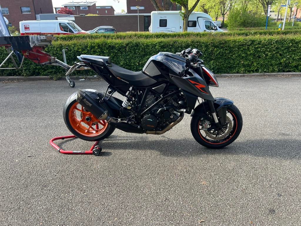 MOET WEG PRIJSVERLAGING KTM Superduke 1290r NIEUW blok! 0km!, Motoren, Motoren | KTM, Particulier, Naked bike