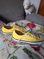 Gele Converse All Stars -Stars. Z.g.a.no goed als nieuw!, Geel, Converse, Ophalen of Verzenden, Sneakers of Gympen
