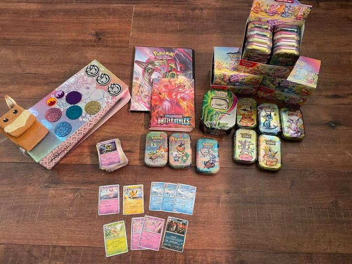 Pokémon kaarten, displays, tins en mappen, Hobby en Vrije tijd, Verzamelkaartspellen | Overige, Ophalen of Verzenden