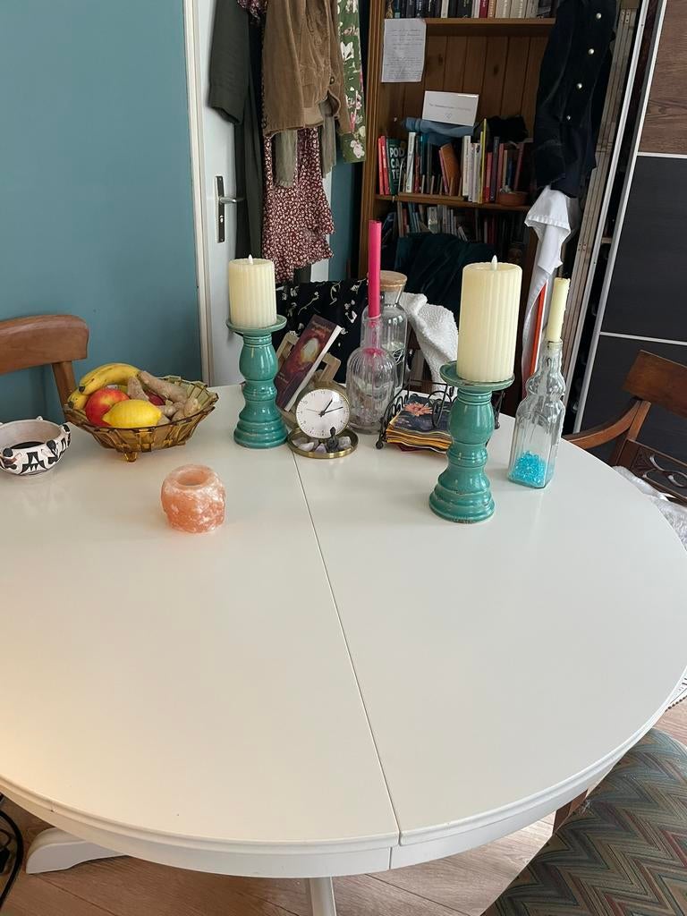 ronde ovale eettafel  met mooie houten poot, Huis en Inrichting, Ophalen, Kunststof, 100 tot 150 cm, Klassiek