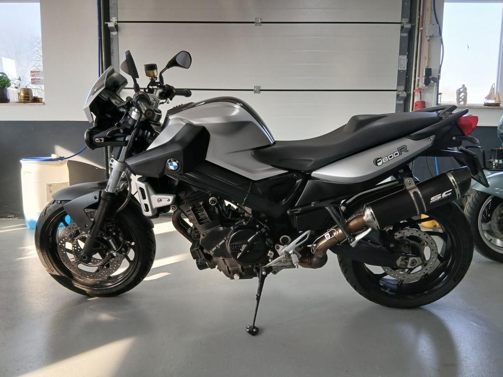 BMW . F800R . Super mooi . Nieuwe banden . VERKOCHT !!!!!!!, Motoren, Motoren | BMW, 2 cilinders, Sportuitlaat, Motorrijbewijs A