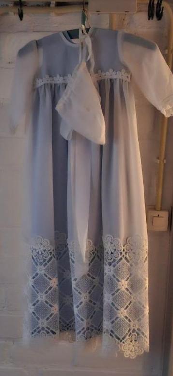 brocante textiel enz. beschikbaar voor biedingen