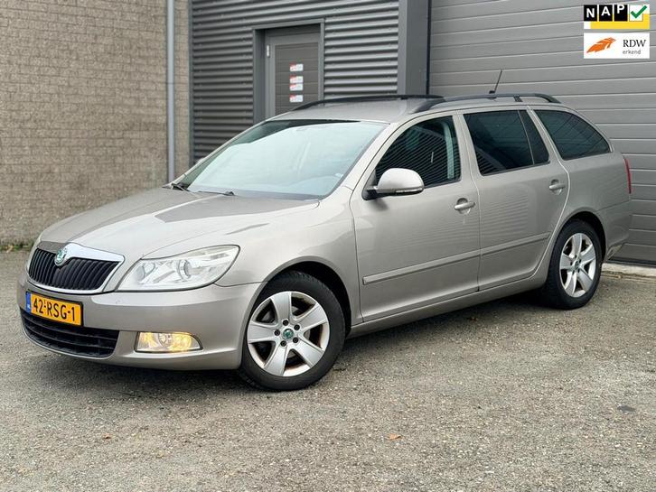Skoda Octavia Combi 1.2 TSI Business Line DSG, Auto's, Skoda, Bedrijf, Te koop, Octavia, ABS, Airbags, Airconditioning, Bluetooth