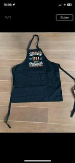 Te koop: leuk keukenschort, Huis en Inrichting, Keuken | Textiel, Ophalen, Zo goed als nieuw, Zwart, Schort