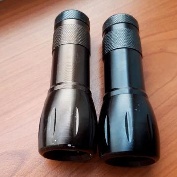 2 led zaklampen beschikbaar voor biedingen
