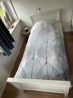 Eenpersoons bed, Huis en Inrichting, Slaapkamer | Bedden, Ophalen, 90 cm, Eenpersoons, Wit