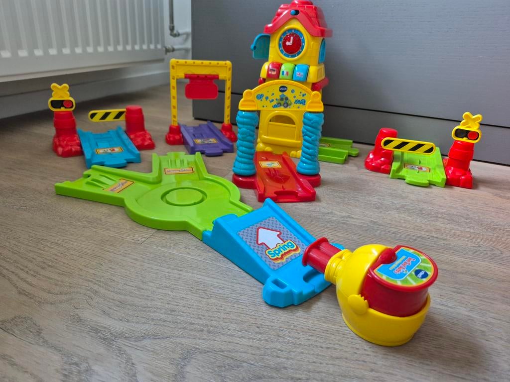 VTech Garage met Auto's en Wegdelen, Ophalen, Gebruikt, Auto, Met licht