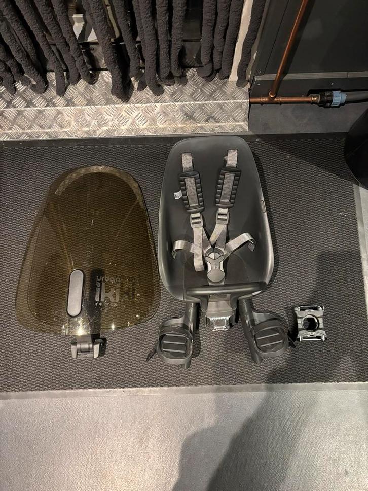 Urban Iki Fietsstoel stuur + Windscherm, Fietsen en Brommers, Fietsaccessoires | Fietsstoeltjes, Zo goed als nieuw, Achterzitje