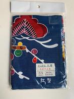 Japanse Koburoshiki / furoshiki met Bingata patroon, Hobby en Vrije tijd, Stoffen en Lappen, Blauw, Ophalen of Verzenden, Zo goed als nieuw