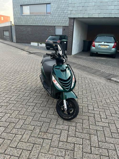 Zip 80cc 2017, Fietsen en Brommers, Scooters | Piaggio, Zo goed als nieuw, Zip, Ophalen