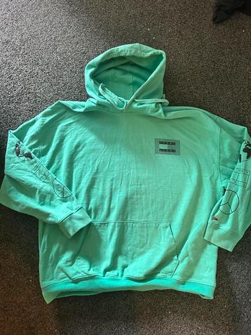 Tommy Jeans hoodie maat L beschikbaar voor biedingen