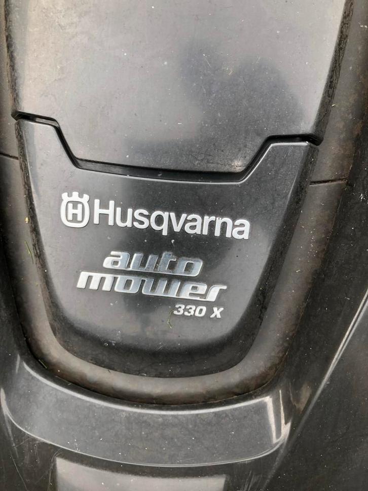 Husqvarna Automower 330X - Robotmaaier, Tuin en Terras, Grasmaaiers, Gebruikt, Ophalen