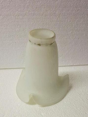 Art Nouveau lampenkapje beschikbaar voor biedingen