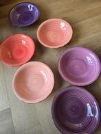 Bordenset - Kleurrijk Aardewerk Roze - Lila - Paars - IKEA, Huis en Inrichting, Keuken | Servies, Gebruikt, Ophalen of Verzenden