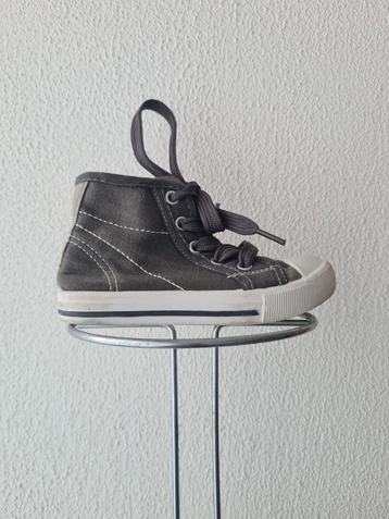 Kinder schoenen Maat (24) beschikbaar voor biedingen