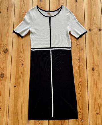 Jurk Character - Zwart Wit - Large / maat 42 beschikbaar voor biedingen