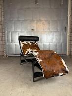 Cassina LC4 Fauteuil Tri Color Pony by Le Corbusier, Ophalen, Eenpersoons, Vintage, modern, Zo goed als nieuw