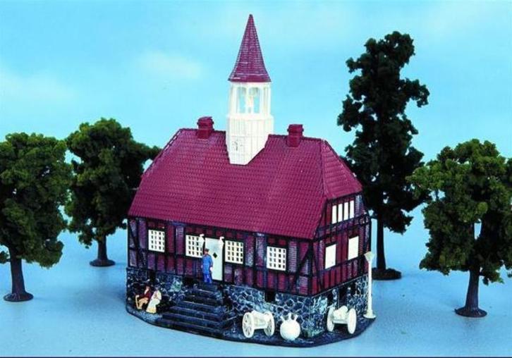 Heljan 01000221 Stadhuis van Ebeltoft, Hobby en Vrije tijd, Modeltreinen | H0, Nieuw, Brug, Tunnel of Gebouw, Overige merken, Ophalen of Verzenden