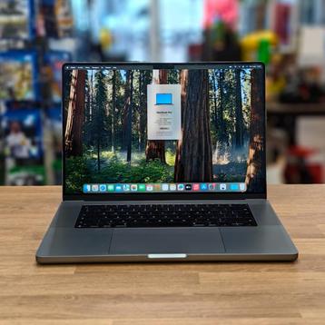 Macbook Pro 2023 M2 Pro 512GB 16GB Accu 98% beschikbaar voor biedingen