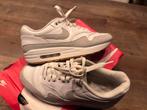 Nike Air Max 1 One white pure platinum maat 42, Kleding | Heren, Schoenen, Ophalen, Zo goed als nieuw, Wit