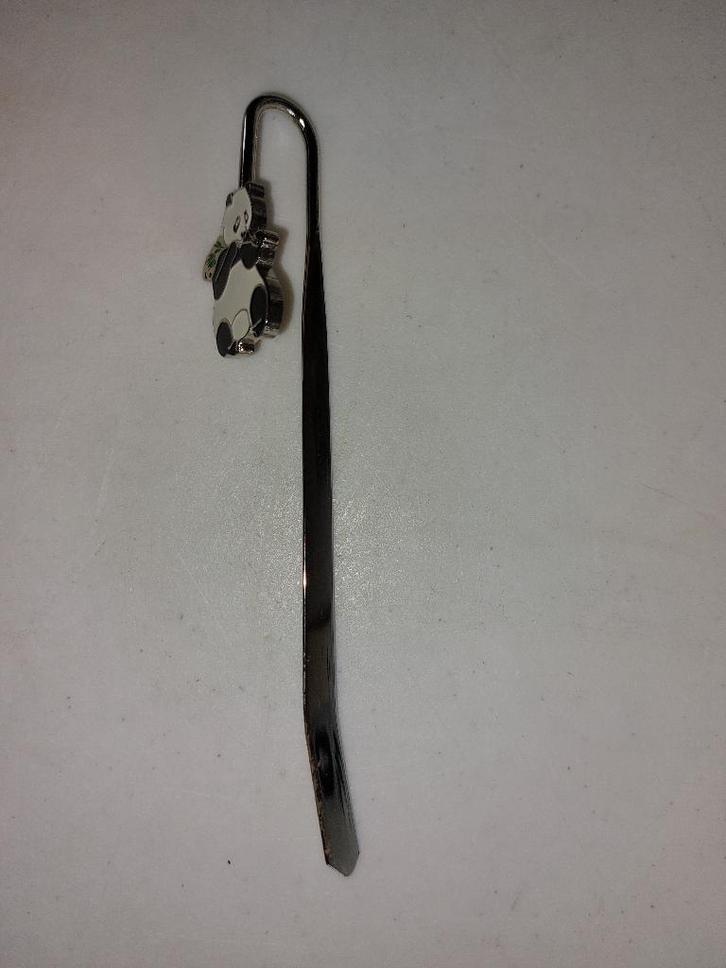 Metalen bladwijzer/ boekenlegger met panda., Verzamelen, Boekenleggers, Nieuw, Dier, Ophalen of Verzenden