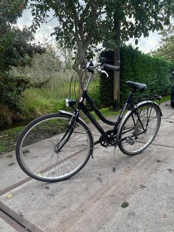 helemaal nagekeken damesfietsen station/bus/kroeg/camping beschikbaar voor biedingen