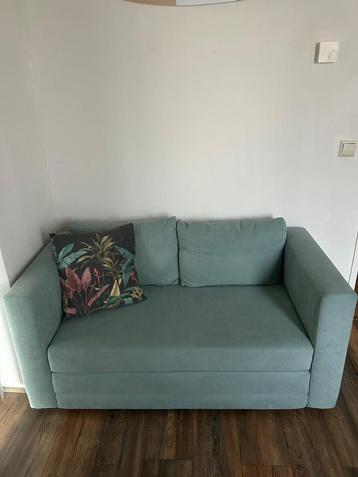 Compacte slaapbank in licht blauw/turquoise beschikbaar voor biedingen