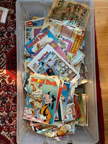 Donald ducks stripboeken beschikbaar voor biedingen