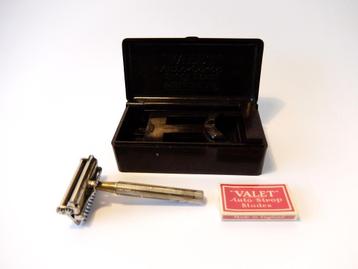 oud vintage scheermes Valet auto strop bakeliet doos beschikbaar voor biedingen