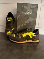 VALENTINO ROCKRUNNER maat 42.5, Valentino, Ophalen of Verzenden, Zo goed als nieuw, Sneakers of Gympen