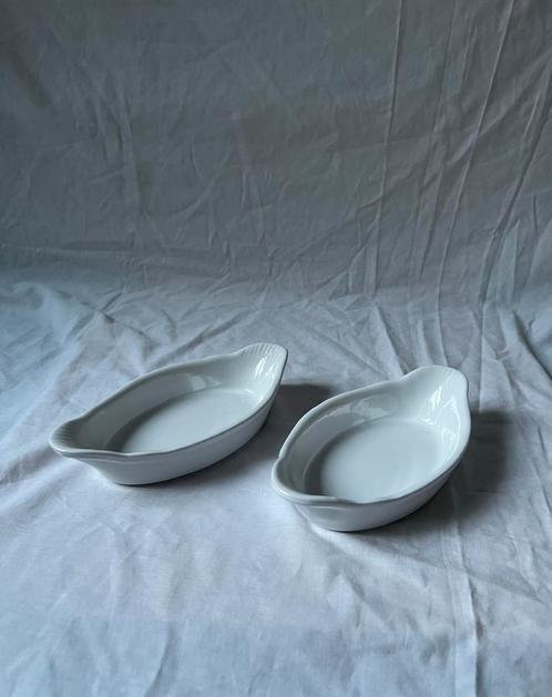 Set van 2 vintage witte porseleinen ovenschaaltjes | 21 cm, Huis en Inrichting, Keuken | Servies, Schaal of Schalen, Overige stijlen