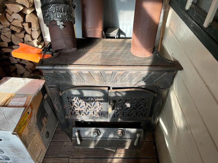 Antieke Gietijzeren Gaskachel, Huis en Inrichting, Kachels, Gebruikt, Vrijstaand, Gaskachel, Gas, Ophalen