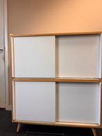 Mooie plankenkast met schuifdeuren, Huis en Inrichting, Ophalen, Gebruikt, 100 tot 150 cm, 100 tot 150 cm