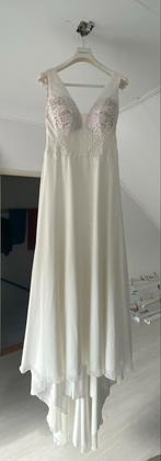 Trouwjurk Amelie - Prachtige A-lijn, Ophalen of Verzenden, Zo goed als nieuw, Wit, Trouwjurk