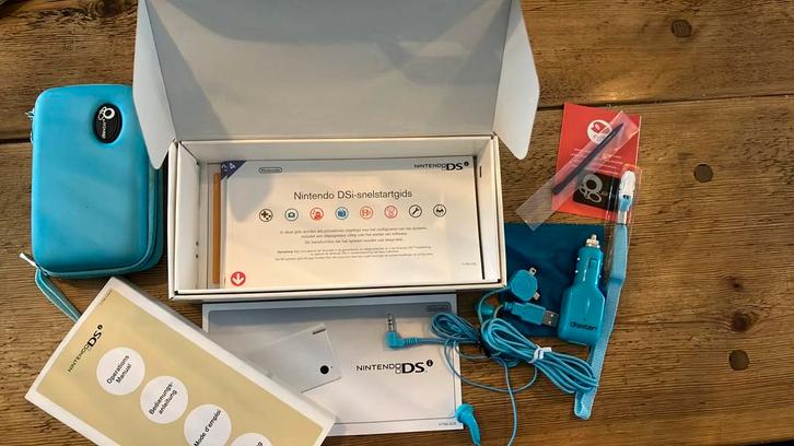 DSi, Spelcomputers en Games, Spelcomputers | Nintendo DS, Gebruikt, Dsi, Blauw, Ophalen of Verzenden