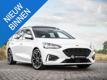 Ford Focus Wagon 1.5 ST Line Business Pano ACC Trekhaak Keyl beschikbaar voor biedingen