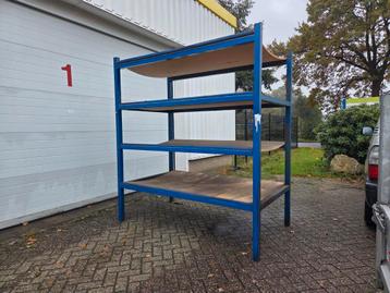 Stevige magazijnstelling beschikbaar voor biedingen