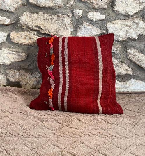 Prachtige kussen uit Marrakech, Huis en Inrichting, Woonaccessoires | Kussens, Ophalen of Verzenden